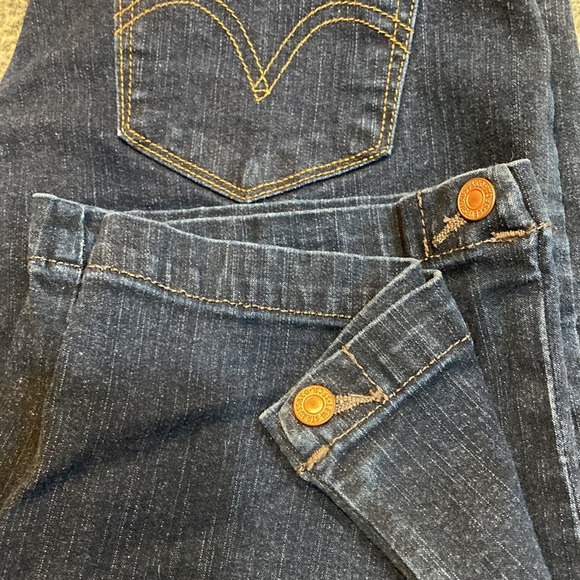 Levi’s perfectly slimming 548 capri jeans size 10​ - Picture 2 of 11